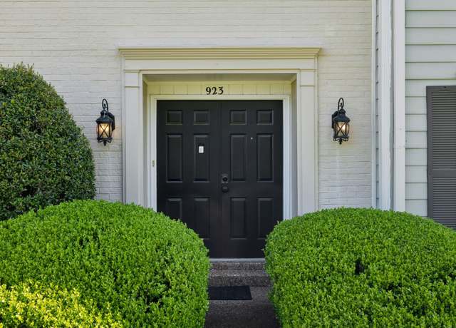 Property at 923 Todd Preis Dr, Nashville, TN 37221, 4 beds, 2.5 baths