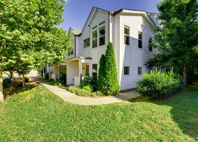 Property at 1032 Maynor Ave, Nashville, TN 37216, 2 beds, 2.5 baths