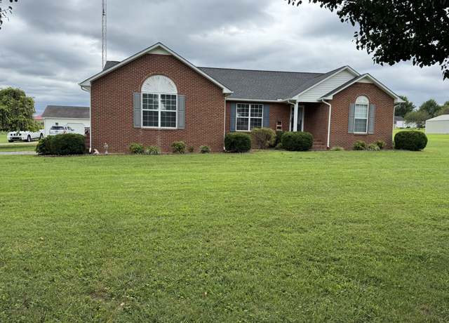 Property at 186 Pine Creek Dr, Smithville, TN 37166, 3 beds, 2 baths