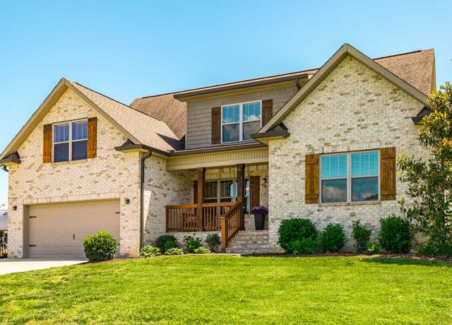 Property at 725B N Russell St, Portland, TN 37148, 4 beds, 3 baths