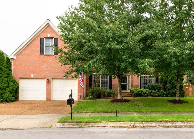 Property at 317 Dundee Dr, Franklin, TN 37064, 5 beds, 3.5 baths
