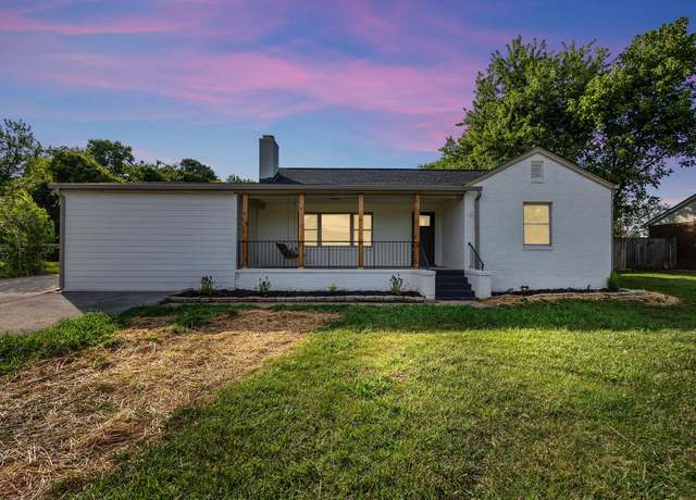 Property at 507 Lindy Dr, Knoxville, TN 37920, 3 beds, 3 baths