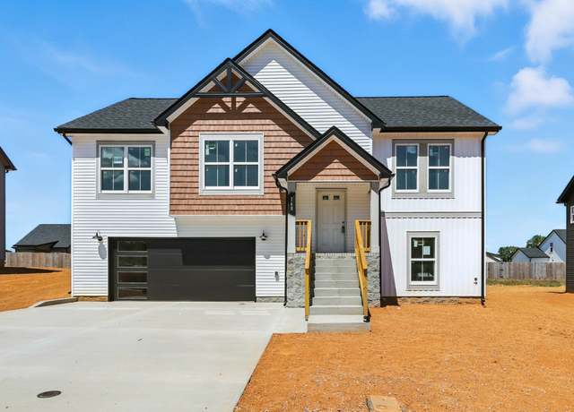 Property at 168 Leitrim Dr, Clarksville, TN 37042, 4 beds, 3 baths