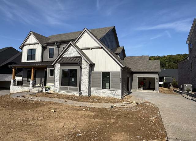 Property at 7412 Leelee Dr, Franklin, TN 37064, 5 beds, 6 baths