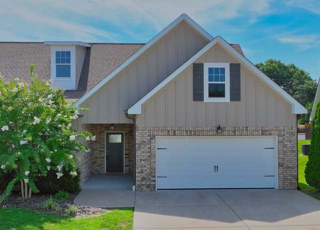 Property at 106 Brook Ct, White House, TN 37188, 2 beds, 2 baths