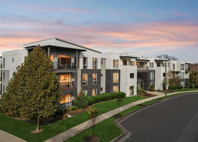 Property at 3116 W End Cir #106, Nashville, TN 37203, 2 beds, 2 baths