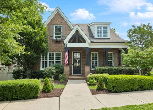 Property at 1332 Jewell Ave, Franklin, TN 37064, 4 beds, 4 baths