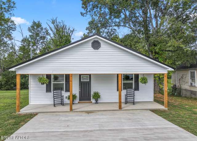 Property at 316 Athens Pike, Etowah, TN 37331, 3 beds, 2 baths