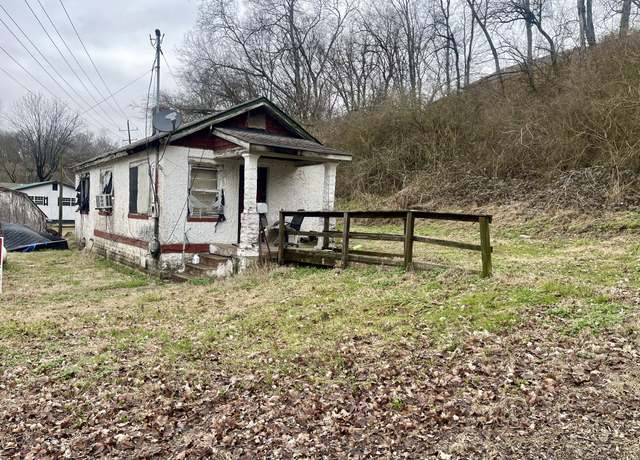 Property at 100 Rainey St, Mount Pleasant, TN 38474, 2 beds, 1 bath