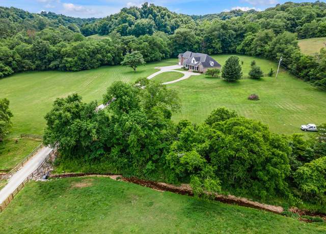Property at 790 Blooming Grove Rd, Pulaski, TN 38478, 6 beds, 5.5 baths