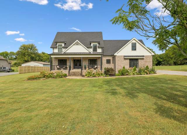 Property at 690 Burford Rd, Lebanon, TN 37087, 3 beds, 2.5 baths