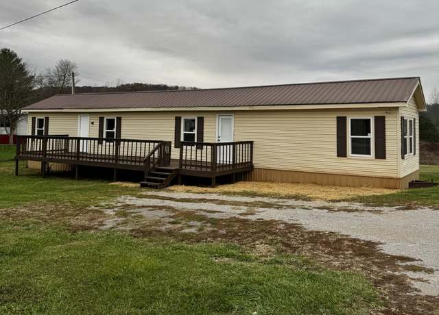 Property at 1221 Disneyland Rd, Sparta, TN 38583, 3 beds, 2 baths