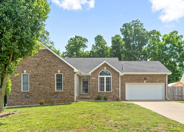 Property at 1576 Barrywood Cir W, Clarksville, TN 37042, 3 beds, 2 baths