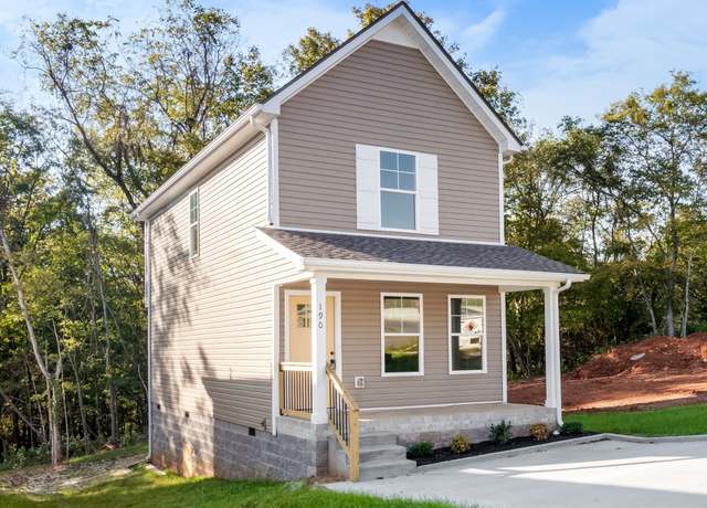 Property at 190 Oak St, Clarksville, TN 37042, 2 beds, 2.5 baths