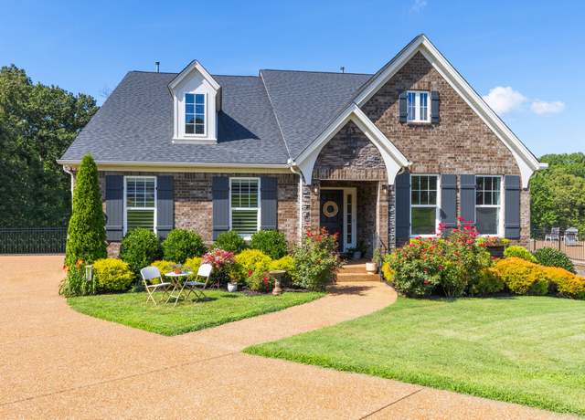 Property at 7156 Triple Crown Ln, Fairview, TN 37062, 5 beds, 3.5 baths