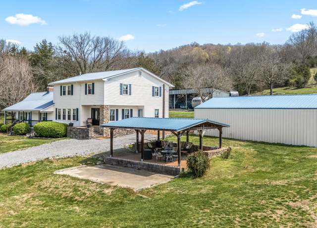 Property at 1036 Locke Creek Rd, Readyville, TN 37149, 5 beds, 3 baths