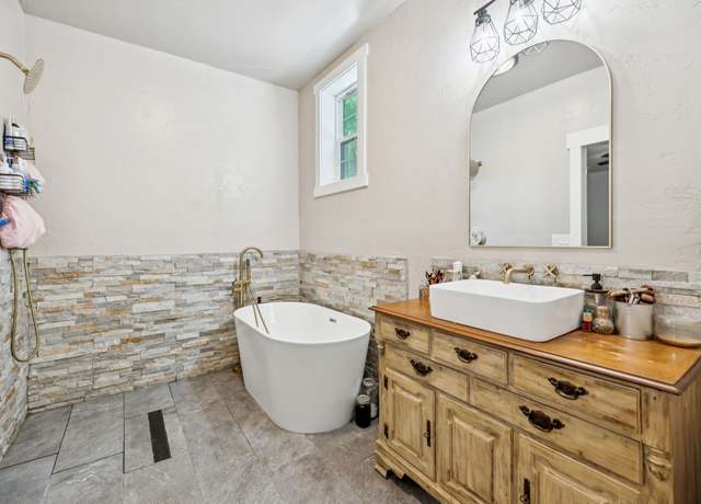 Property at 2217 Wiley Pardue Rd, Ashland City, TN 37015, 3 beds, 2 baths