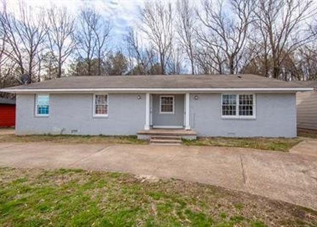 Property at 69 Carolane Dr Unit L, Jackson, TN 38305, 4 beds, 2 baths