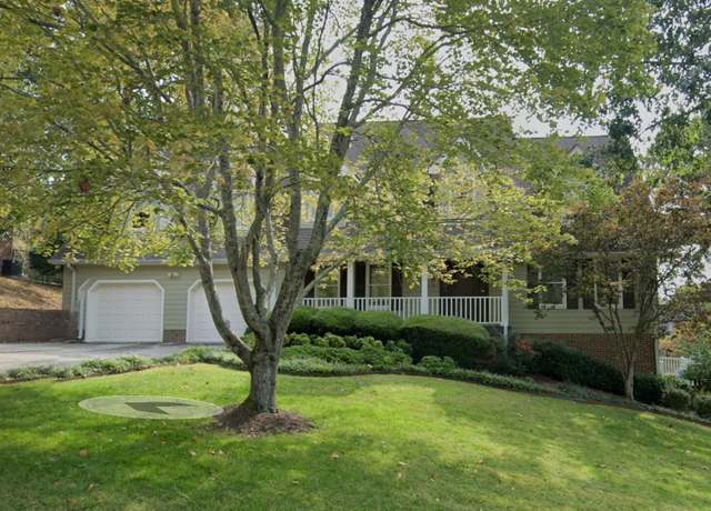 Property at 408 Shadow Pkwy, Chattanooga, TN 37421, 4 beds, 2.5 baths