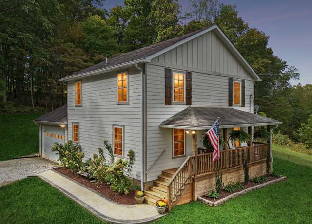 Property at 1244 Westfield Rd, Dickson, TN 37055, 3 beds, 2.5 baths