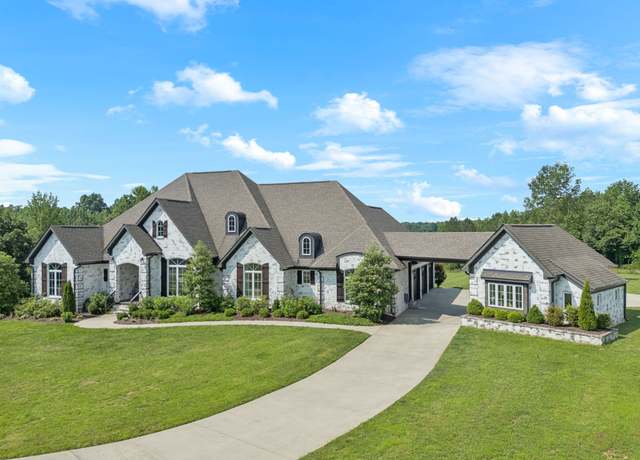 Property at 2999 Lewisburg Hwy, Pulaski, TN 38478, 4 beds, 4.5 baths