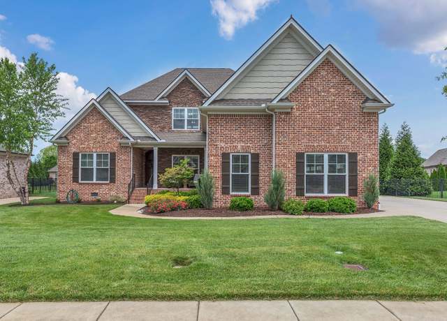 Property at 1924 Fairhaven Ln, Murfreesboro, TN 37128, 4 beds, 3 baths