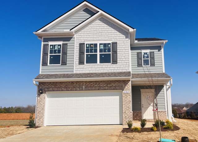 Property at 222 Hillview Ave, Shelbyville, TN 37160, 3 beds, 2.5 baths