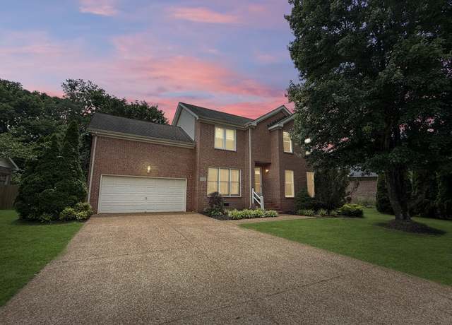 Property at 6665 Autumnwood Dr, Nashville, TN 37221, 3 beds, 2.5 baths
