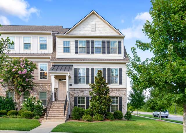Property at 9550 Faulkner Sq, Brentwood, TN 37027, 3 beds, 3.5 baths