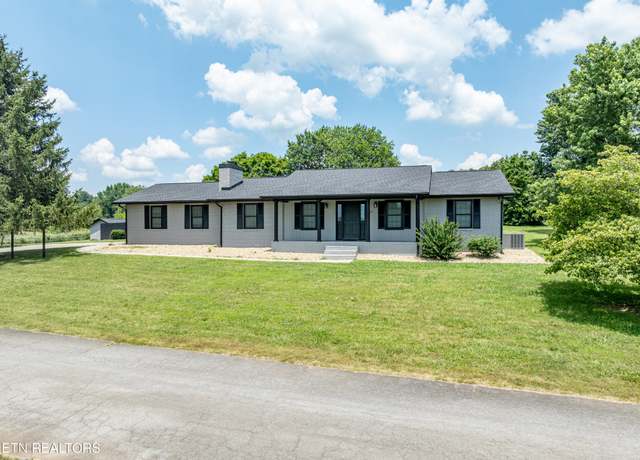 Property at 3103 Allen Dr, Maryville, TN 37803, 3 beds, 2 baths