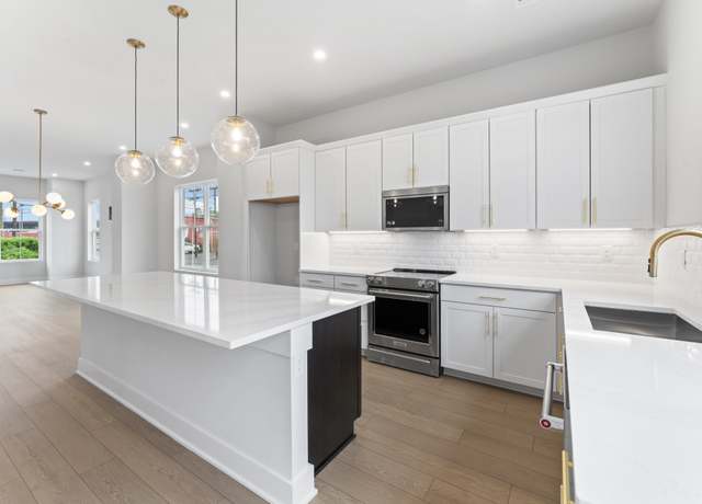 Property at 332 Hutcherson Aly, Nashville, TN 37209, 3 beds, 3.5 baths