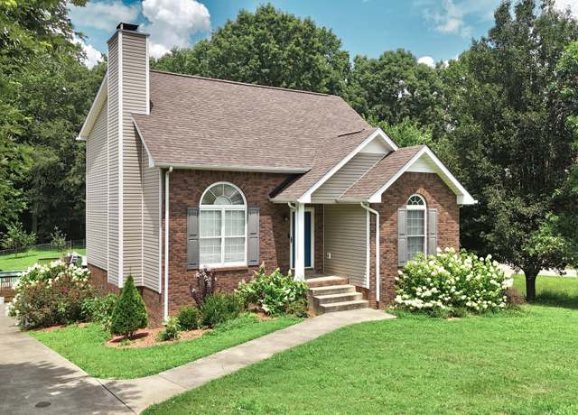 Property at 1069 Heatherwood Rd, Pleasant View, TN 37146, 4 beds, 2 baths