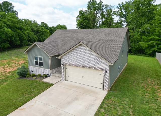 Property at 2221 Allen Griffey Rd, Clarksville, TN 37042, 3 beds, 2 baths