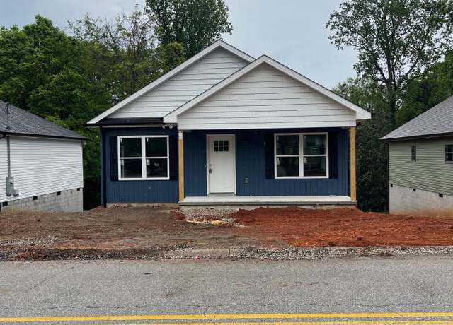 Property at 363 W Outer Dr, Oak Ridge, TN 37830, 3 beds, 2 baths