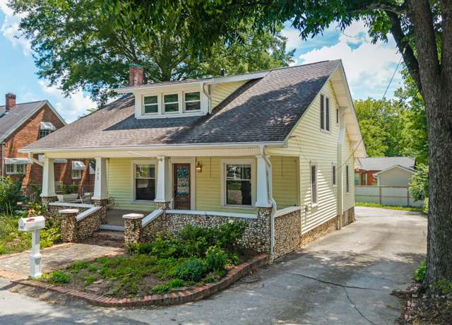 Property at 253 15th St NW, Cleveland, TN 37311, 3 beds, 2.5 baths