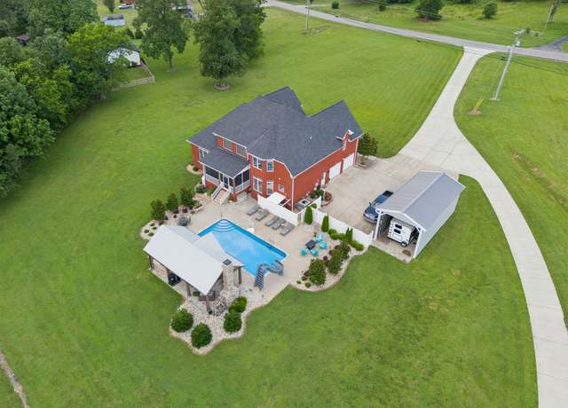 Property at 3056 SE Tater Peeler Rd, Lebanon, TN 37090, 3 beds, 4 baths