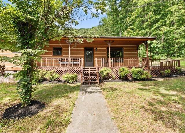 Property at 1204 Piney Mountain Rd, Newport, TN 37821, 2 beds, 2.5 baths