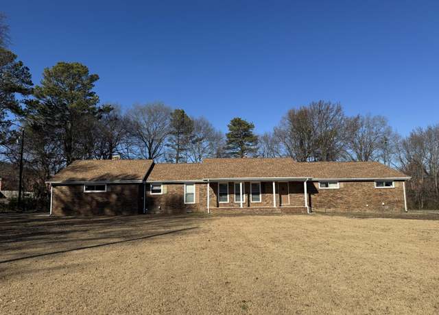 Property at 1482 Mineral Springs Rd, Dalton, GA 30720, 4 beds, 3.5 baths