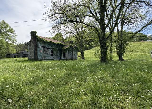 Property at 26 Bob Moore Ln, Carthage, TN 37030, 2 beds, 1 bath
