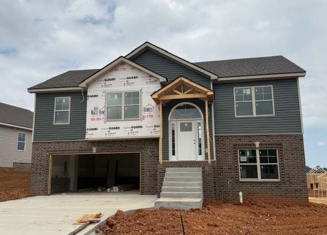 Property at 239 Cardinal Crk, Clarksville, TN 37040, 4 beds, 3 baths