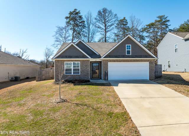 Property at 215 Venard Way, Maryville, TN 37804, 4 beds, 2 baths