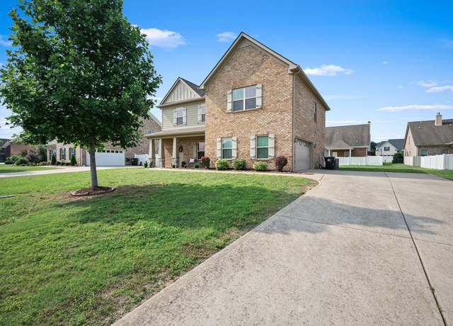 Property at 1113 Dunkirk Ln, Murfreesboro, TN 37129, 5 beds, 2.5 baths