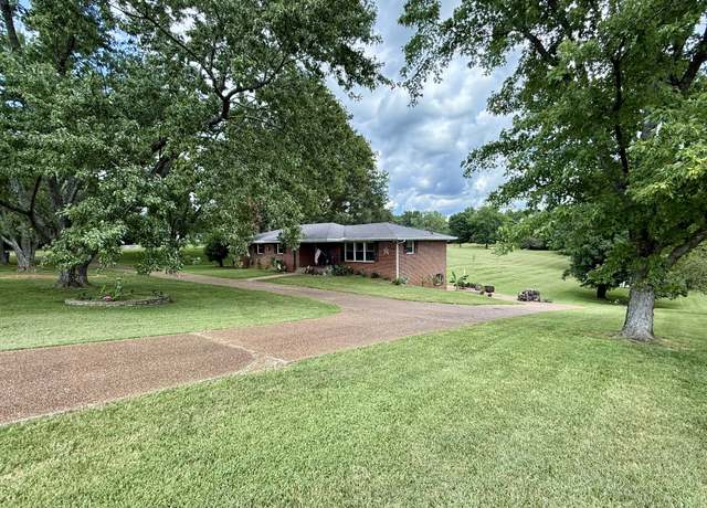 Property at 2466 Union Hill Rd, Goodlettsville, TN 37072, 4 beds, 3 baths