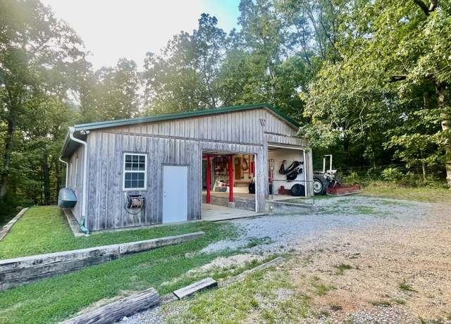 Property at 311 Maple Springs Ln, Lawrenceburg, TN 38464, 3 beds, 2 baths
