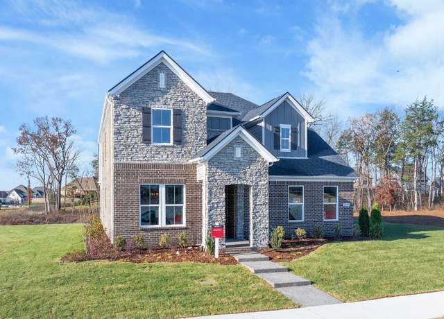 Property at 264 Pin High Dr, Mount Juliet, TN 37122, 3 beds, 2.5 baths