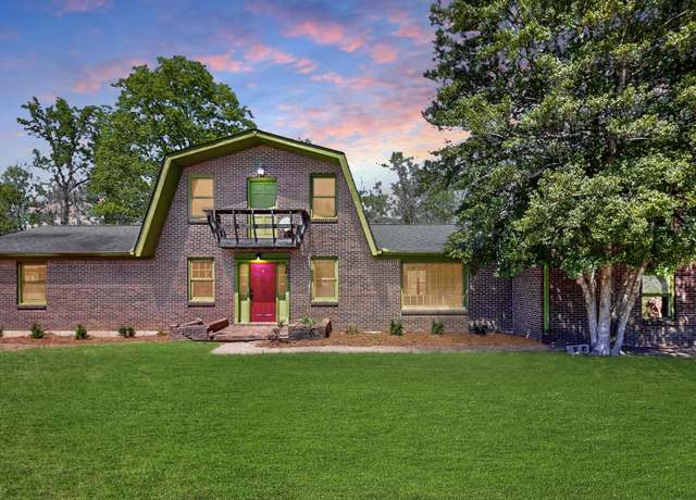 Property at 4181 Highway 96, Burns, TN 37029, 3 beds, 2 baths