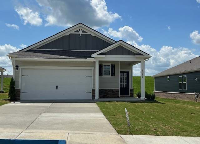 Property at 1051 Menge Ave, White House, TN 37188, 3 beds, 2 baths