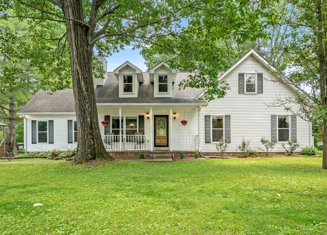 Property at 2417 Crosspark Dr, Murfreesboro, TN 37129, 5 beds, 4 baths