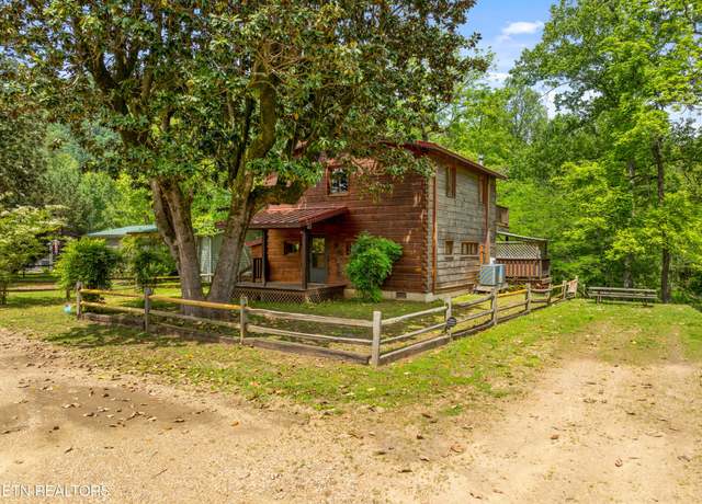 Property at 8513 E Lamar Alexander Pkwy, Townsend, TN 37882, 2 beds, 2 baths