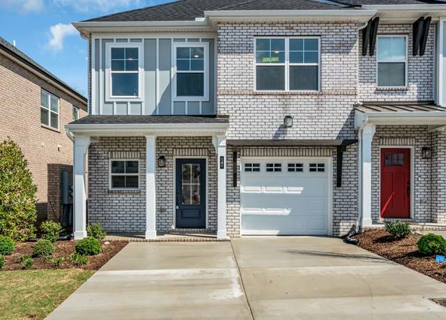 Property at 390 Twig Ct, Hendersonville, TN 37075, 3 beds, 2.5 baths